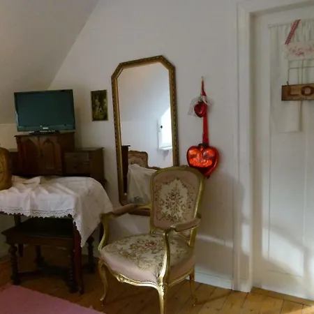 Lejlighed Romantisches Ferienzimmer 9 - #68493
